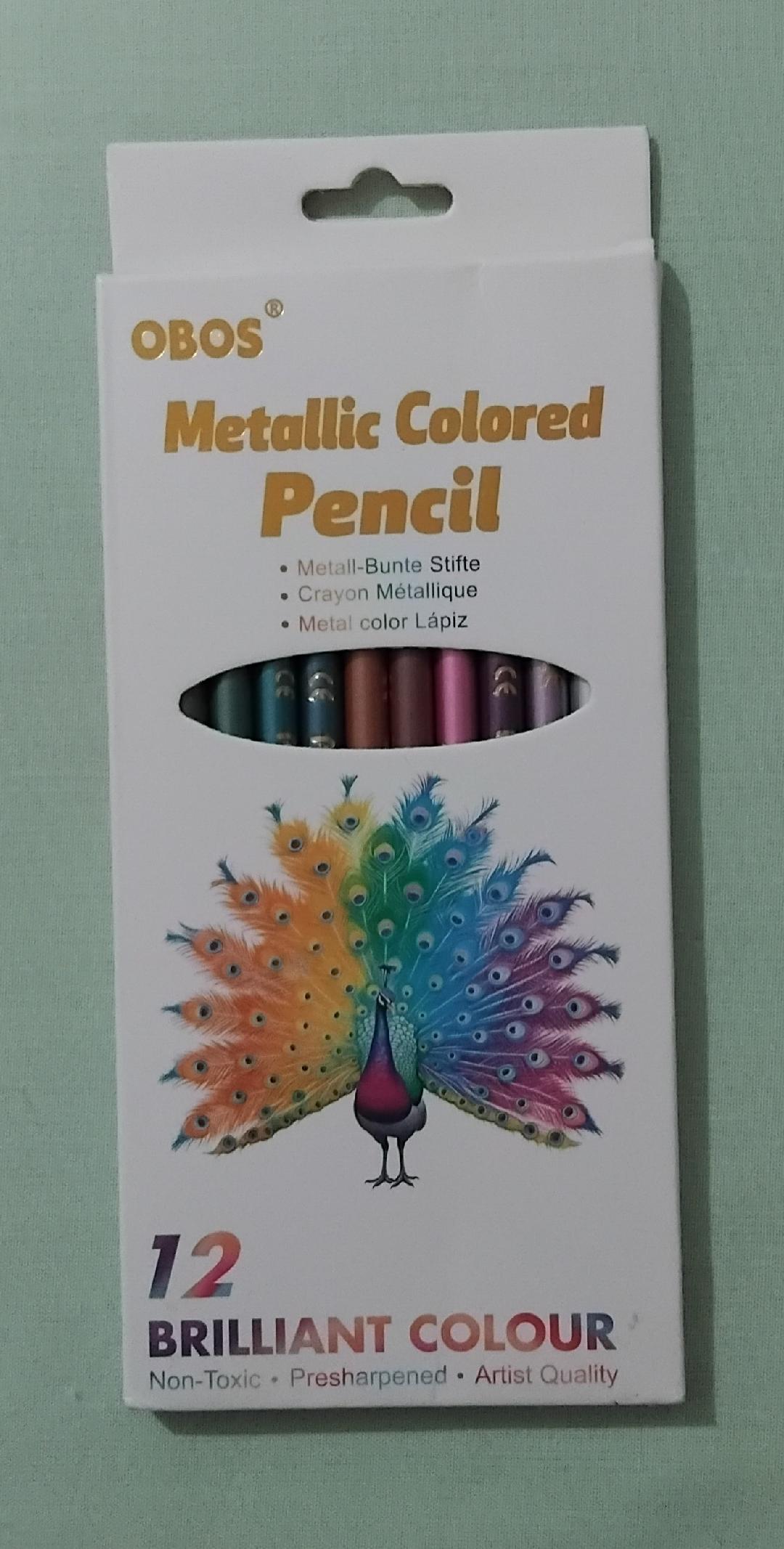 Mindful Colouring Book & 12 Metallic Colouring Pencils