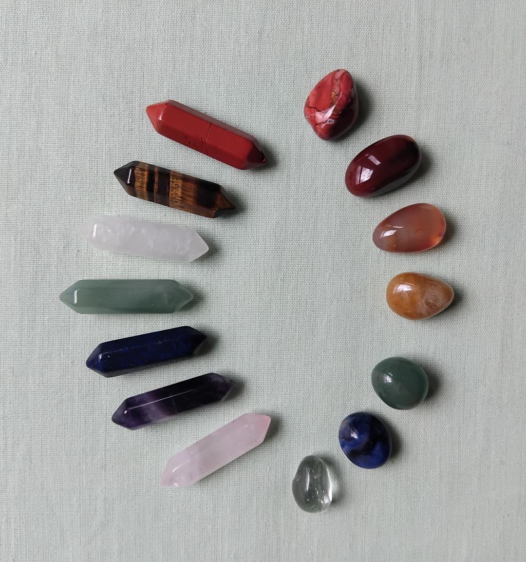 Gemstones & Crystal Points 14 piece Kit